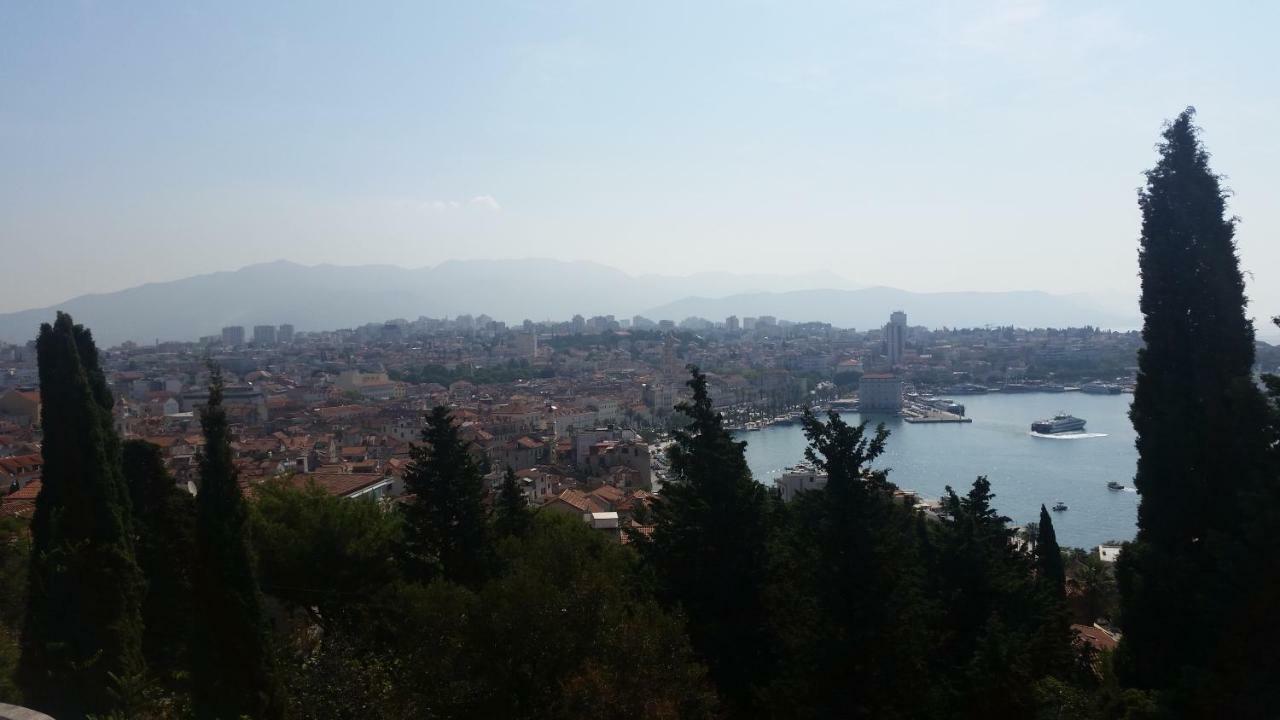 A Small Apartment For A Great Vacation "Ludi" Split Kültér fotó