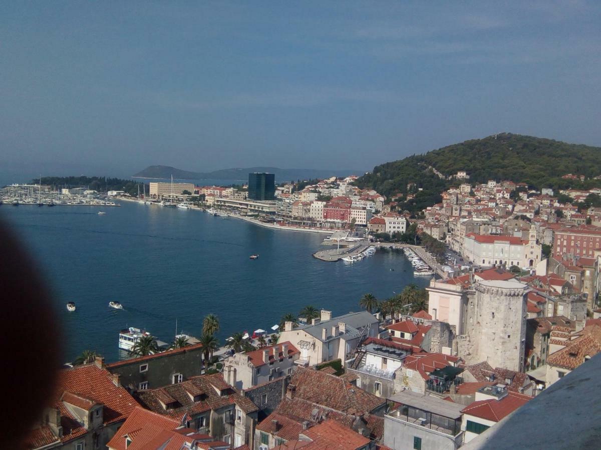 A Small Apartment For A Great Vacation "Ludi" Split Kültér fotó